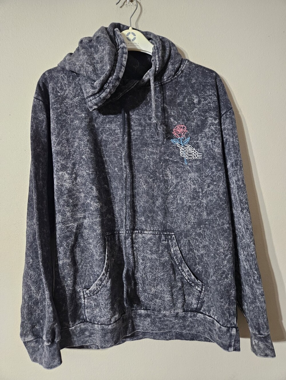 Chemistry Skull Hoodie Medium - Picture 2 of 5